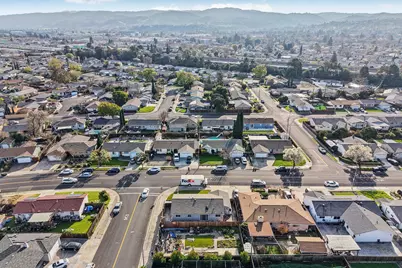 7865 Tamarack Dr, Dublin, CA 94568 - Photo 45