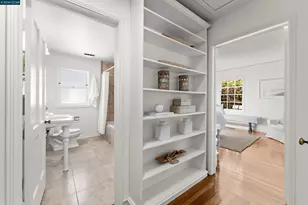 5450 Ascot Dr, Oakland, CA 94611 - Photo 41