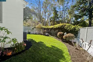 5450 Ascot Dr, Oakland, CA 94611 - Photo 51