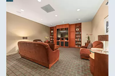 5855 Horton Street #526, Emeryville, CA 94608 - Photo 21