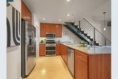 5855 Horton Street #526, Emeryville, CA 94608 - Photo 7