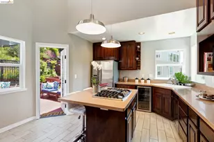 10353 Royal Oak Rd, Oakland, CA 94605 - Photo 19