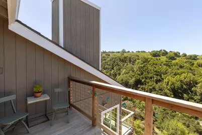 10353 Royal Oak Rd, Oakland, CA 94605 - Photo 25