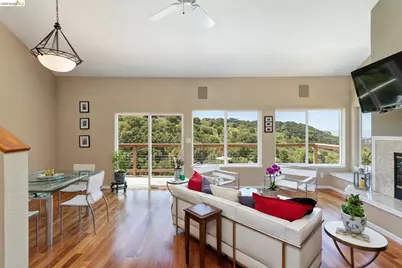 10353 Royal Oak Rd, Oakland, CA 94605 - Photo 7