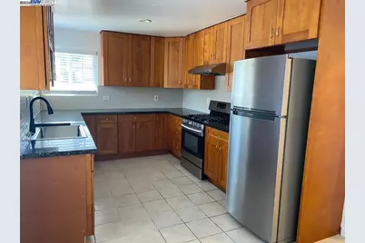 3859 High St, Oakland, CA 94619 - Photo 5