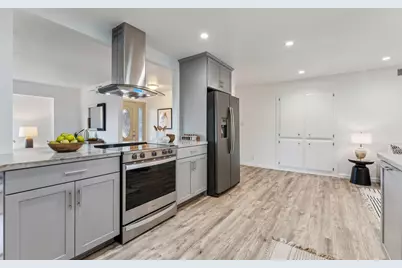 885 Tara Hills Dr, Pinole, CA 94564 - Photo 15