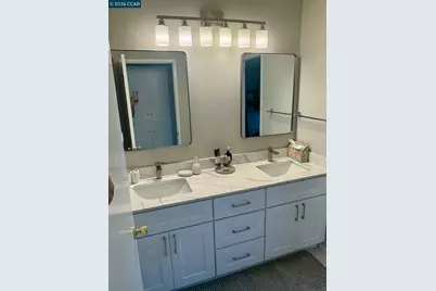 1037 Via Bonita, Alameda, CA 94502 - Photo 15