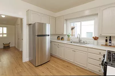 716 39th St, Oakland, CA 94609 - Photo 17