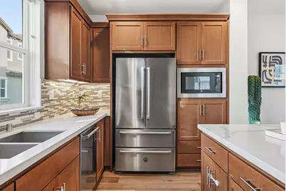 672 Amalfi Loop, Milpitas, CA 95035 - Photo 11