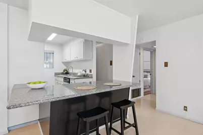 1425 Lakeside Dr #201, Oakland, CA 94612 - Photo 9