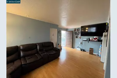6241 Bromley Ave, Oakland, CA 94621 - Photo 3