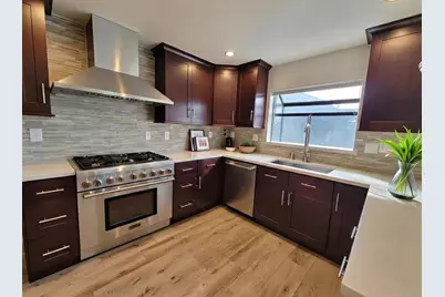 535 Zorah St, Oakland, CA 94606 - Photo 9