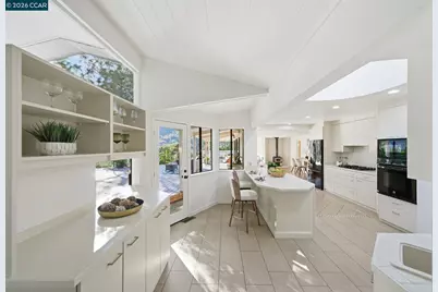 38 Vista Del Mar, Orinda, CA 94563 - Photo 9