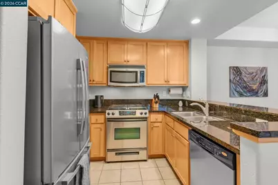 6078 Old Quarry Loop, Oakland, CA 94605 - Photo 17