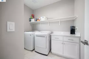 1605 Radiance Ln, Modesto, CA 95356 - Photo 29