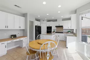 2812 Pristine Way, Brentwood, CA 94513 - Photo 11