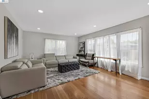 5707 Carberry Ave, Oakland, CA 94609 - Photo 9