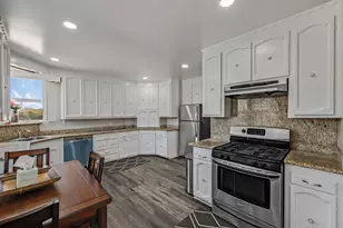 5707 Carberry Ave, Oakland, CA 94609 - Photo 11