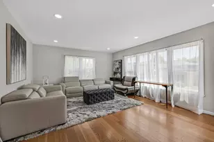 5707 Carberry Ave, Oakland, CA 94609 - Photo 9