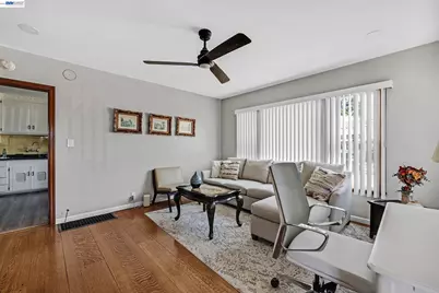 5707 Carberry Ave, Oakland, CA 94609 - Photo 21