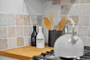 97 Clarewood Ln, Oakland, CA 94618 - Photo 23