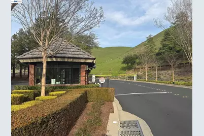 28 Harrington Rd, Moraga, CA 94556 - Photo 5