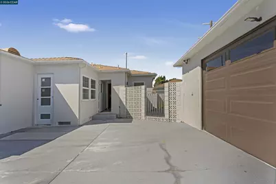 6727 87th Pl, Los Angeles, CA 90045 - Photo 3