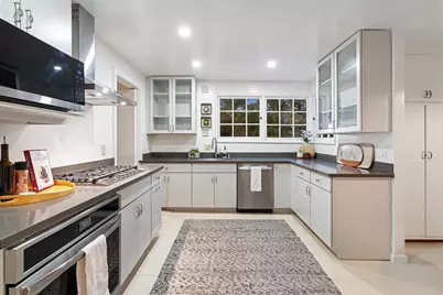 5922 Bruns Ct, Oakland, CA 94611 - Photo 7