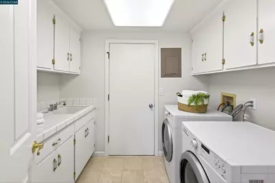 704 Blue Spruce Dr, Danville, CA 94506 - Photo 45