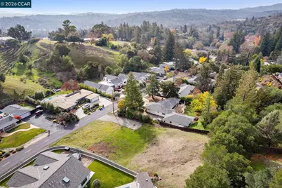 1183 Glen Rd, Lafayette, CA 94549 - Photo 9