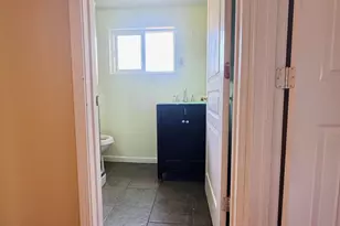 614 28th St, Sacramento, CA 95816 - Photo 25