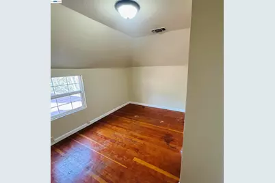 614 28th St, Sacramento, CA 95816 - Photo 27