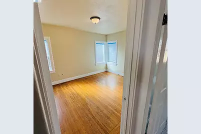 614 28th St, Sacramento, CA 95816 - Photo 11