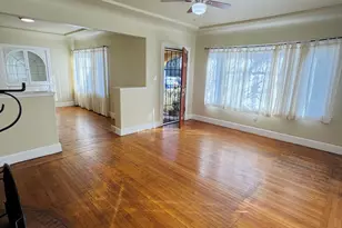 614 28th St, Sacramento, CA 95816 - Photo 5