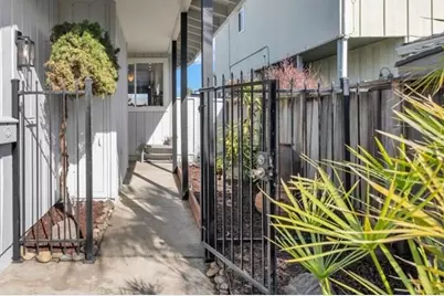 2819 Bayview Dr, Alameda, CA 94501 - Photo 3