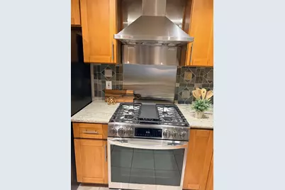 6869 Massey Ct, Pleasanton, CA 94588 - Photo 9