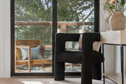 6689 Exeter Dr, Oakland, CA 94611 - Photo 27