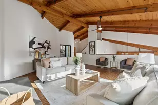 6689 Exeter Dr, Oakland, CA 94611 - Photo 9