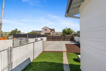 1237 Ashby Ave, Berkeley, CA 94702 - Photo 23