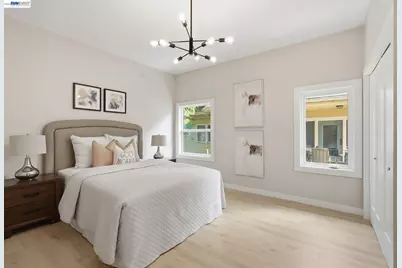 335 Hanover Ave, Oakland, CA 94606 - Photo 15