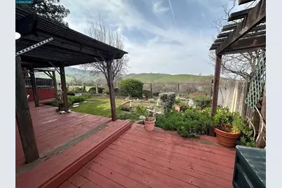 1109 Discovery Way, Concord, CA 94521 - Photo 29