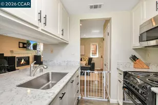 896 Camelback Pl, Pleasant Hill, CA 94523 - Photo 9