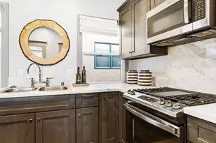 548 37th St, Oakland, CA 94609 - Photo 17