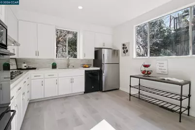 211 Delfino Ave, Richmond, CA 94801 - Photo 11