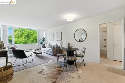 2601 College Ave #203, Berkeley, CA 94704 - Photo 3