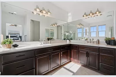 6466 Bayview Dr, Oakland, CA 94605 - Photo 35