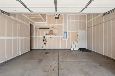 6466 Bayview Dr, Oakland, CA 94605 - Photo 49