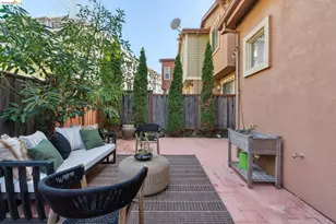 6466 Bayview Dr, Oakland, CA 94605 - Photo 25