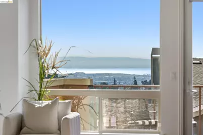 6466 Bayview Dr, Oakland, CA 94605 - Photo 7