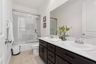 6466 Bayview Dr, Oakland, CA 94605 - Photo 41